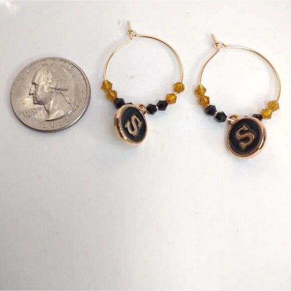 Initial Charm Earrings Black and Gold - Picture 8 of 16